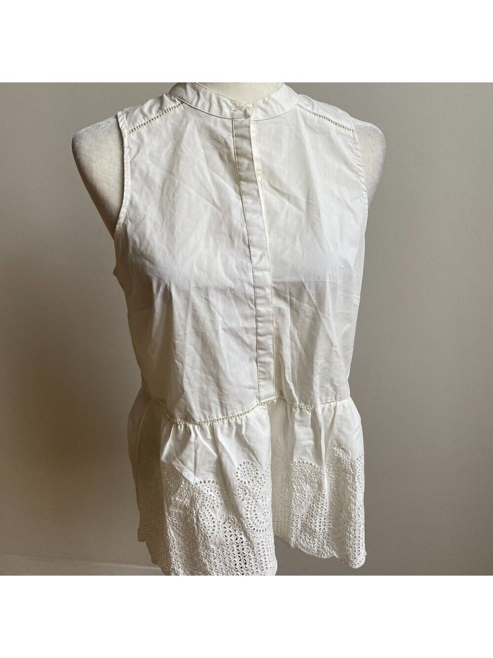 Chelsea28 tank top New sz small womens blouse BNWOT white eyelet peplum